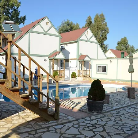 Apartamento Ermolaos Hillside Lixúri