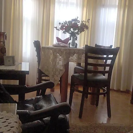 Ermolaos Hillside Apartamento